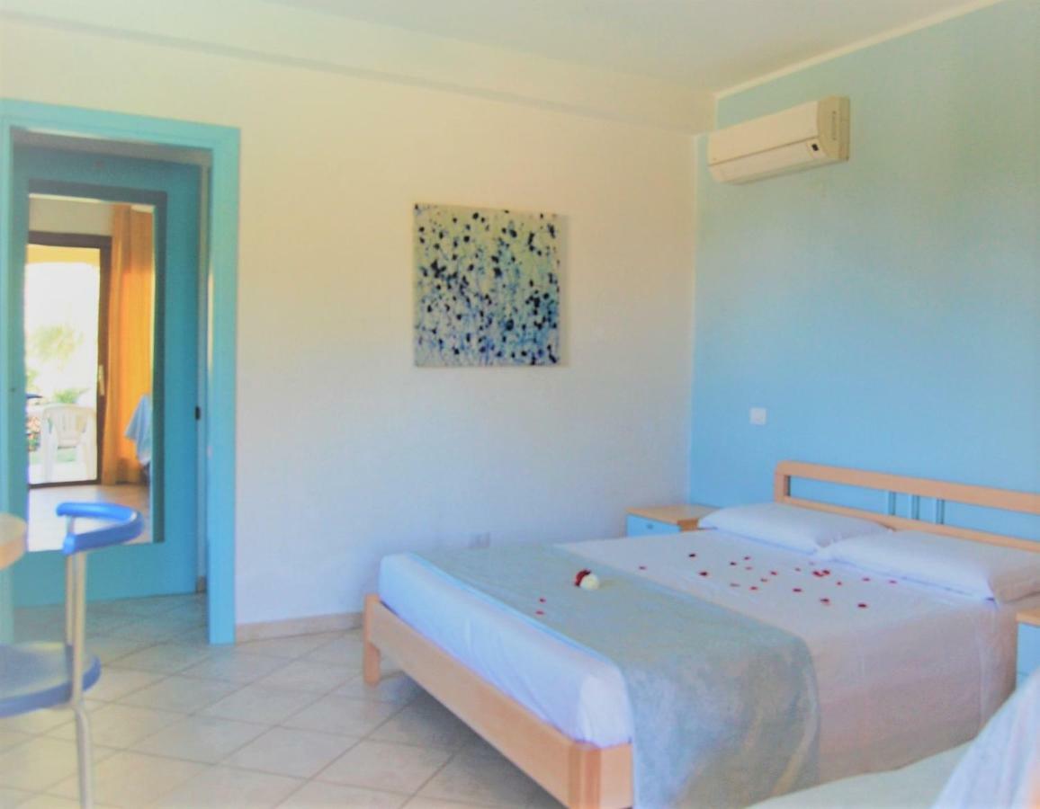 I Lentischi Aparthotel Villasimius Exterior photo