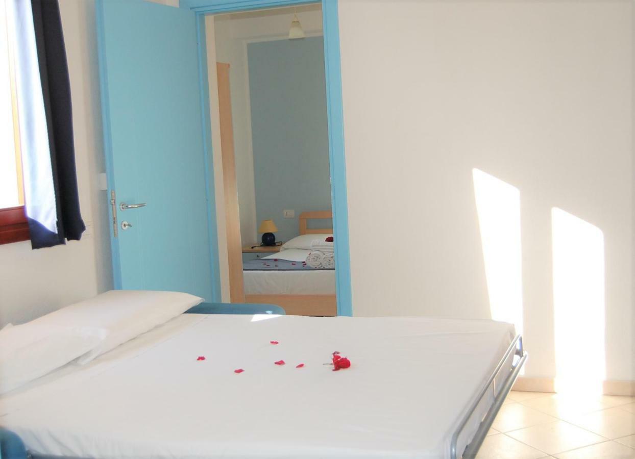 I Lentischi Aparthotel Villasimius Exterior photo