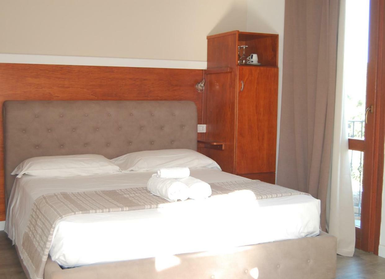 I Lentischi Aparthotel Villasimius Exterior photo
