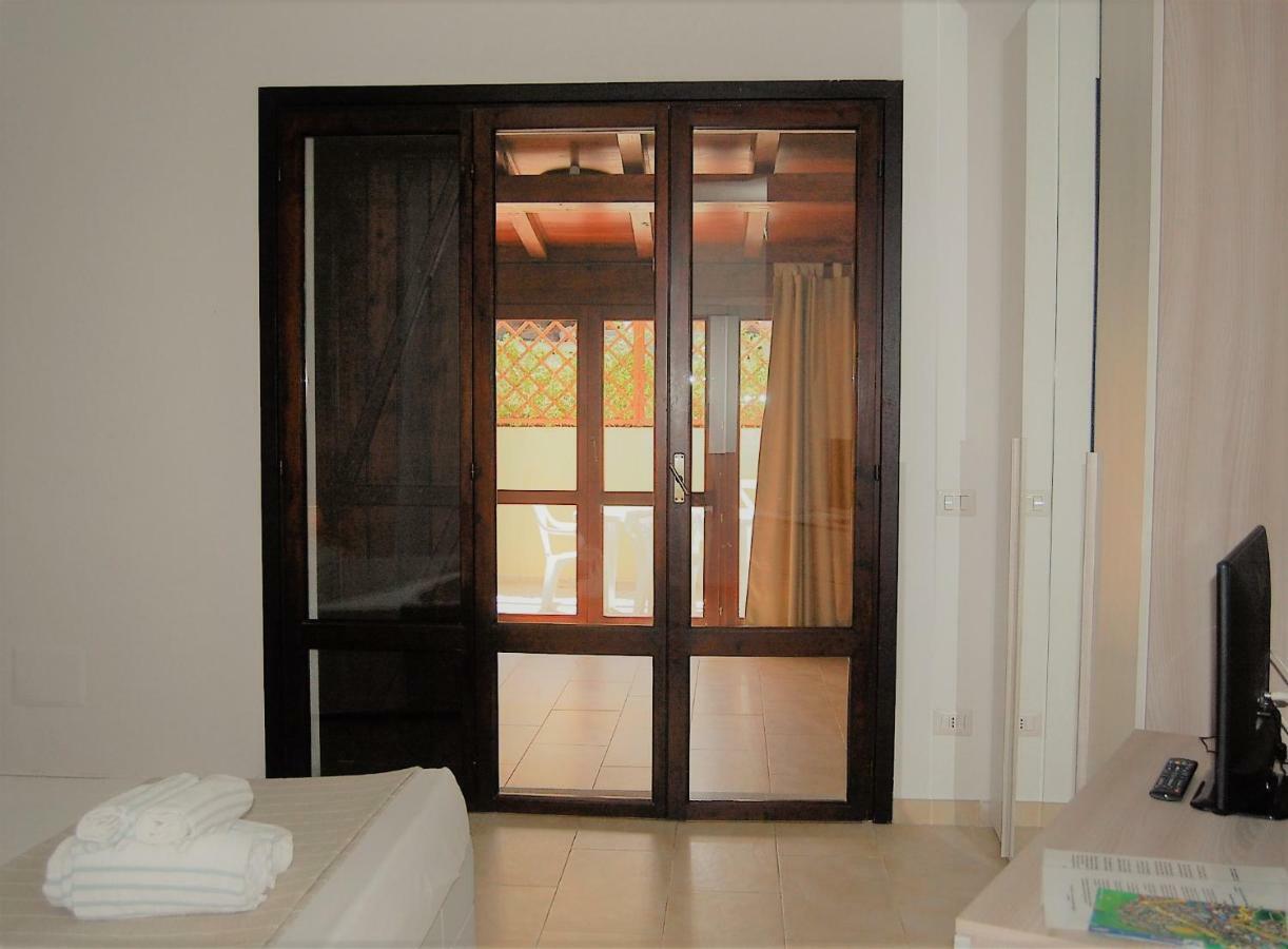 I Lentischi Aparthotel Villasimius Exterior photo